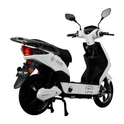 RACCEWAY Elektroskútr E-fichtl bílý-lesklý s baterií 20Ah + sleva 1000,- na příslušenství