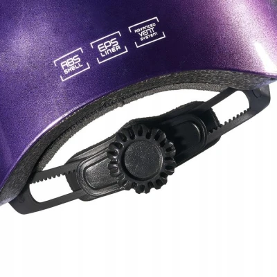 Raven Essto purple helma