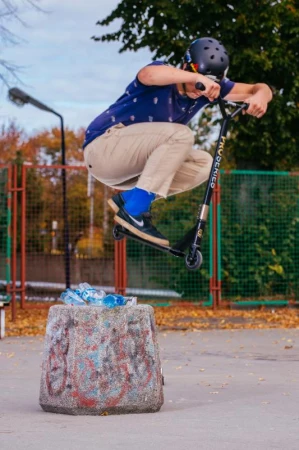 Raven Evolution Laredo Lime ABEC9 110mm freestyle koloběžka