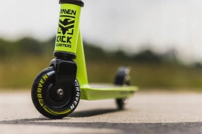 Raven Evolution Rookie Lime freestyle koloběžka