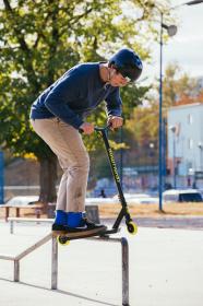 Raven Evolution Slick Color freestyle koloběžka