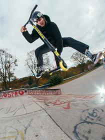 Raven Evolution Slick Color freestyle koloběžka