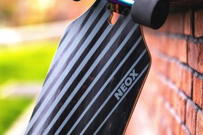 Raven Neox ABEC9 Drop-thru neochrome longboard