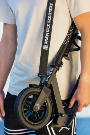 Raven Snug Black 200mm skládací koloběžka - nafukovací kola