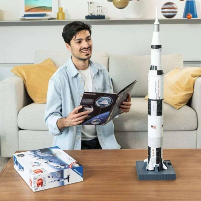 Ravensburger Puzzle 3D Vesmírná raketa Saturn V 440 dílků 70x50cm skládačka