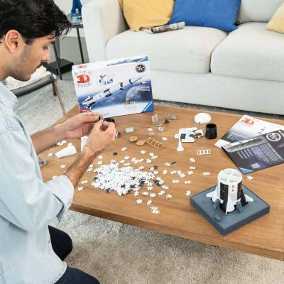 Ravensburger Puzzle 3D Vesmírná raketa Saturn V 440 dílků 70x50cm skládačka