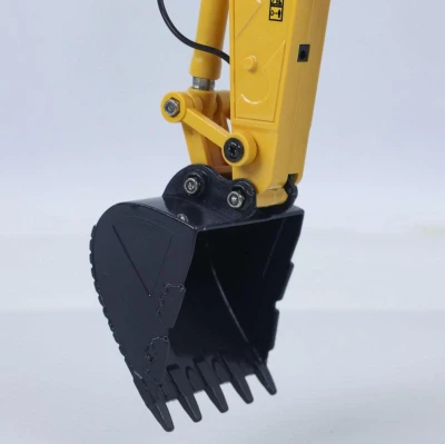 RC pásový mini bagr PC 520LC s funkční kovovou lžící 2,4 GHz 1:50
