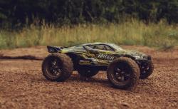 IQ models RC truggy XLH X9116 2WD žlutá