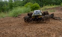 IQ models RC truggy XLH X9116 2WD žlutá