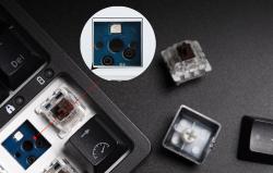 Royal Kludge Bezdrátová mechanická klávesnice RK84 RGB, hnědé spínače (černá)