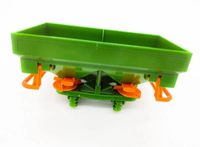Rozmetadlo hnojiv za RC traktor 1/24