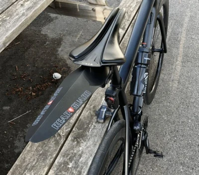 RRP Rearguard Fizik Ics Black blatník