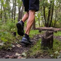 Salming Recoil Trail Men DressBlue/LimePunch/White trailová obuv