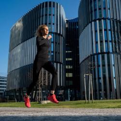 Salming Recoil Lyte 2 červené běžecké boty POUZE EU 39 - UK 5,5 - 24,5 cm (VÝPRODEJ)