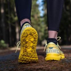 Salming Recoil Prime 2 yellow běžecká obuv POUZE EU 41 - UK 7 - 26 cm (VÝPRODEJ)