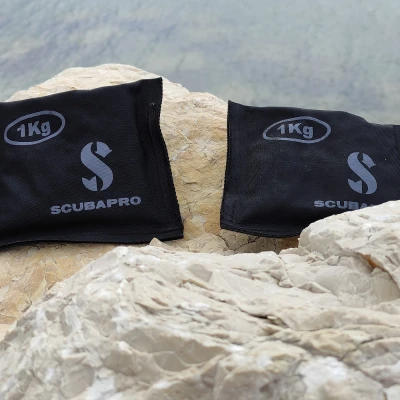 Scubapro Olověná zátěž broková 1 kg