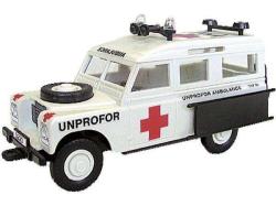 Seva Monti System 35 Auto sanitka Land Rover UN AMBULANCE MS35 0101-35