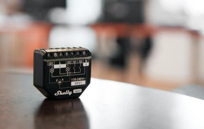 Shelly 2PM Gen3 černý dvoukanálový Wi-Fi/Bluetooth spínač s měřením spotřeby