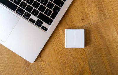 Shelly BLU Button 4 béžové Bluetooth tlačítko se 4 klávesami