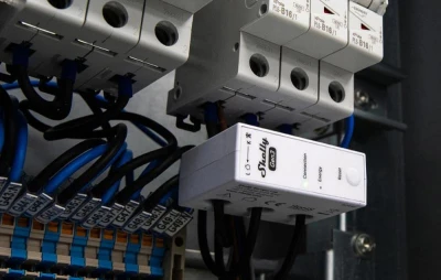 Shelly Měřič spotřeby energie 3EM-63W Gen3 s 1/3 kanálem WiFi (kabelový model)