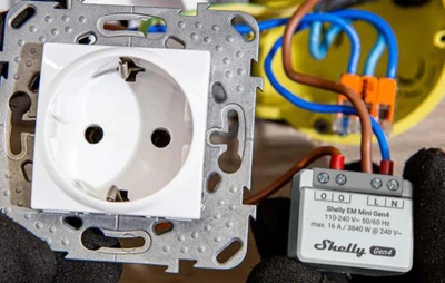 Shelly EM Mini Gen4 bílý WiFi/Matter měřič spotřeby energie
