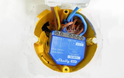 Shelly 1 Gen4 modrý Zigbee/Matter sada 2 ovladačů