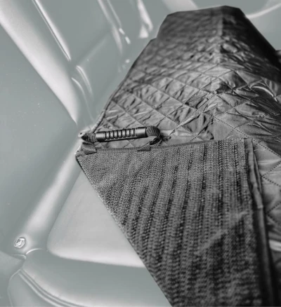 SIXTOL Ochranná deka do auta pod psa CAR ROCKY S