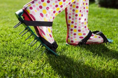 SIXTOL Provzdušňovač trávníku na obuv GRASS AIR