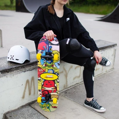 Nils Extreme CR3108 Color Worms 1 skateboard