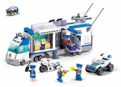 Sluban Metropolis Zásahová jednotka Polícia 510 dielikov + 4 figúrky (stavebnica)
