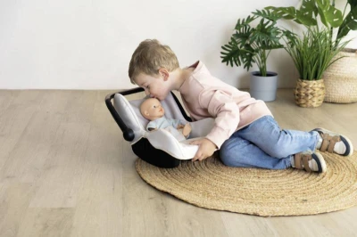 Smoby Autosedačka Maxi-Cosi pro panenku miminko do 42cm béžová