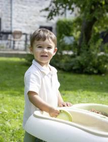 Smoby Baby stolík na piesok a vodu hrací set s formičkami a náradím