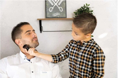 Smoby Barber sada na holenie a strihanie pás s doplnkami na batérie Svetlo Zvuk