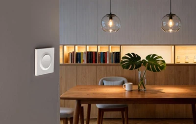 Sonoff MINI-ZB2GSL-E bílý ZigBee bez nulového vodiče dvoukanálový nástěnný vypínač
