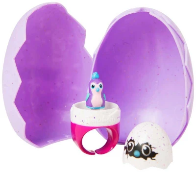Spin Master Hatchimals set prstýnek s figurkou ve vajíčku 8cm s překvapením