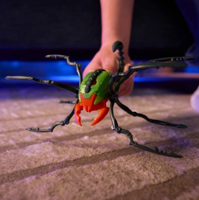Spin Master Hex Bots lezoucí pavouk na baterie LED Světlo 2 barvy
