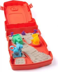 SPIN MASTER Kinetic Sand Farma herný set tekutý piesok 340g s doplnkami