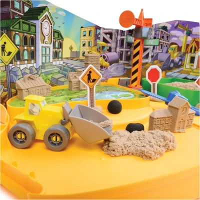 Spin Master Kinetic Sand kreativní set tekutý písek s doplňky v kufříku