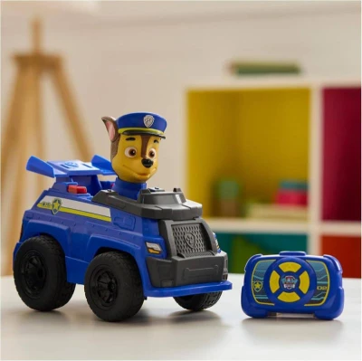 Spin Master RC Auto Tlapková Patrola Chase na vysílačku na baterie Světlo