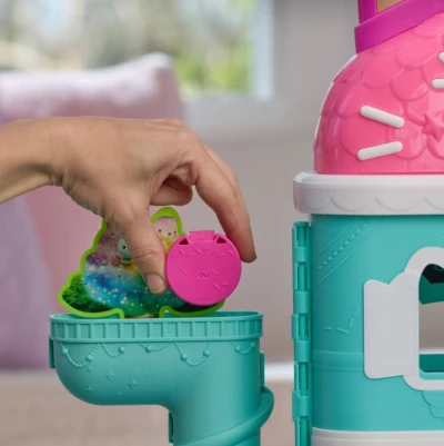 Spin Master Velký Dům Gabbys Dollhouse set s figurkou Gábi a doplňky