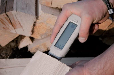 ST INSTRUMENTS Měřič vlhkosti dřeva a stavebních materiálů ST-125B