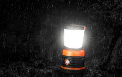 Superfire Kempingová lampa T39, 12 W, 850 lm