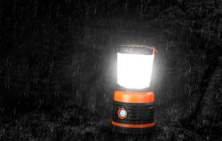 Superfire Kempingová lampa T39, 12 W, 850 lm (VÝPRODEJ)