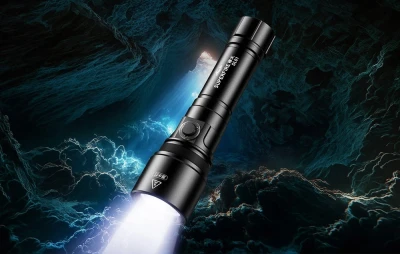 Superfire DL01 černá LED svítilna