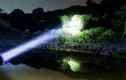 Superfire Svítilna R3 P90, 2700lm, USB