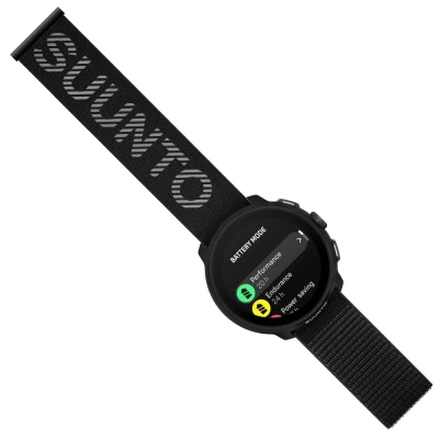 Suunto Run All Black (AKČNÍ CENA)