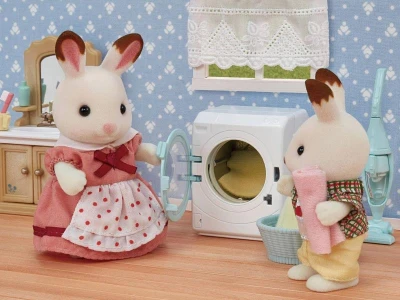 Sylvanian Families automatická práčka + vysávač s doplnkami k hracím sadám