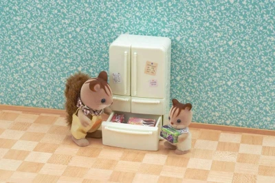 Sylvanian Families kuchyňská linka s ledničkou nábytek doplněk k herním sadám