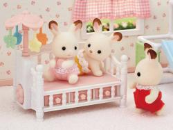 Sylvanian Families postýlka s kolotočem pro trojčata nábytek doplněk k herním sadám