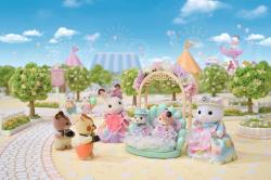 Sylvanian Families Rodina květinové princezny set 4 figurky s doplňky